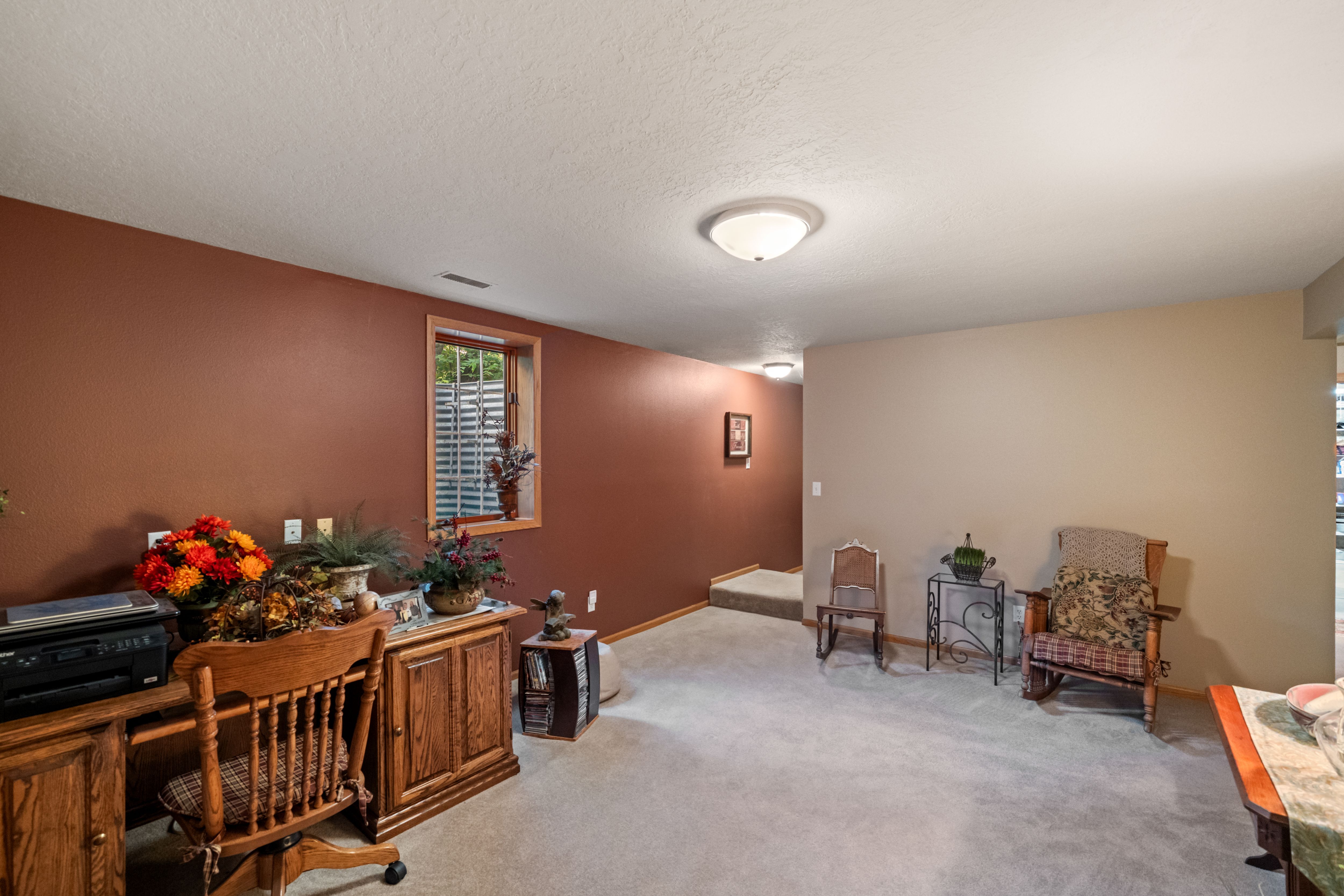 Listing Photo: 106 W Franklin Ave, Indianola, IA 50125-29